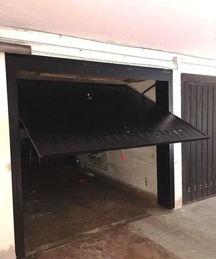 Porte basculanti C.D.S. Casa della Sicurezza